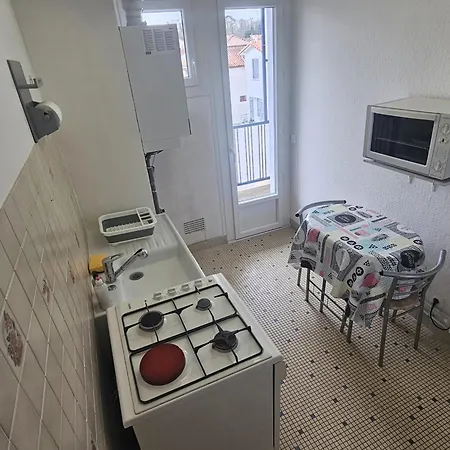 Spacieux 2 A 450m De La Et Pres Du Centre De - Fr-1-71-75 Apartment Royan